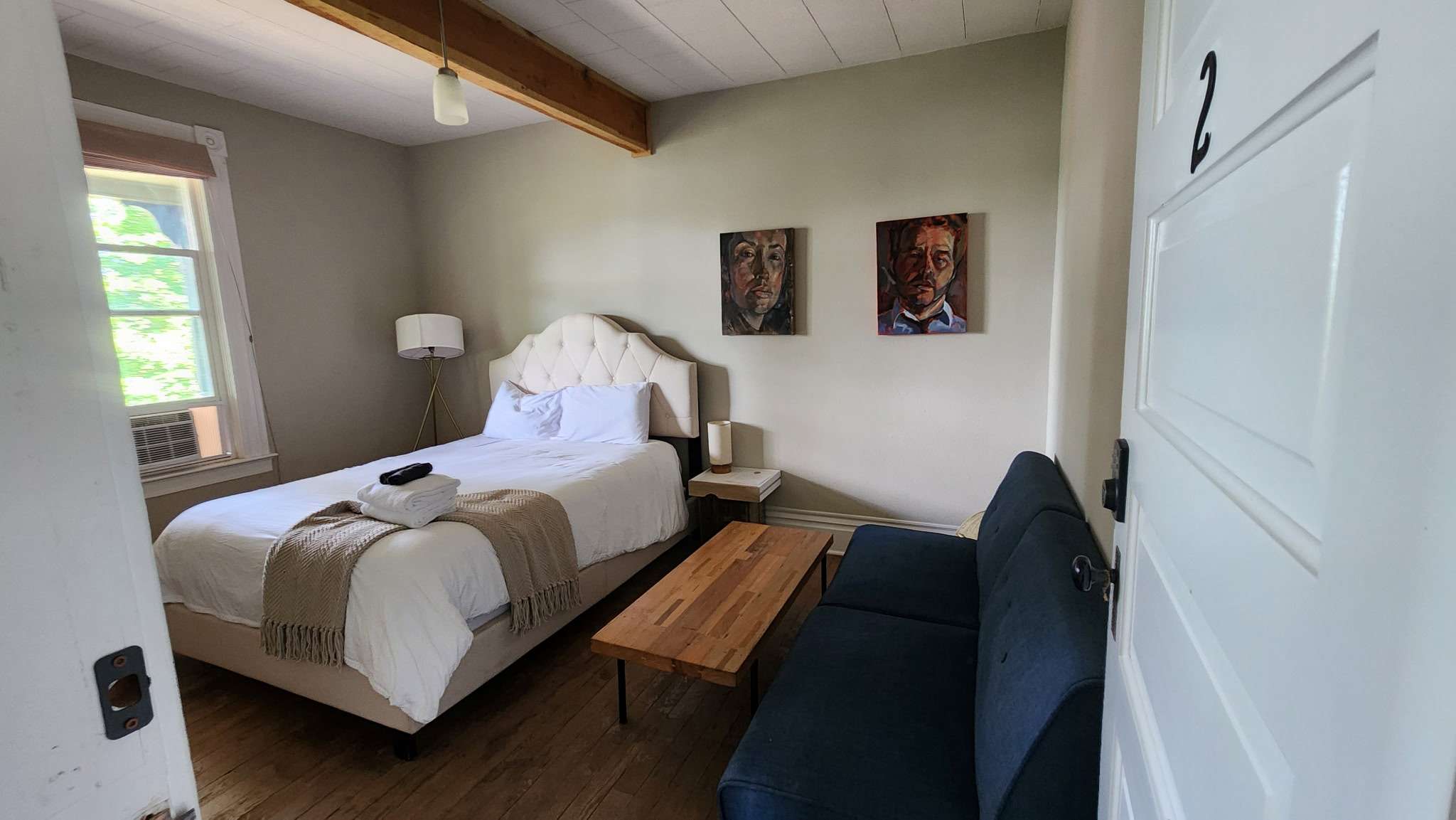 In-house room photo 2
